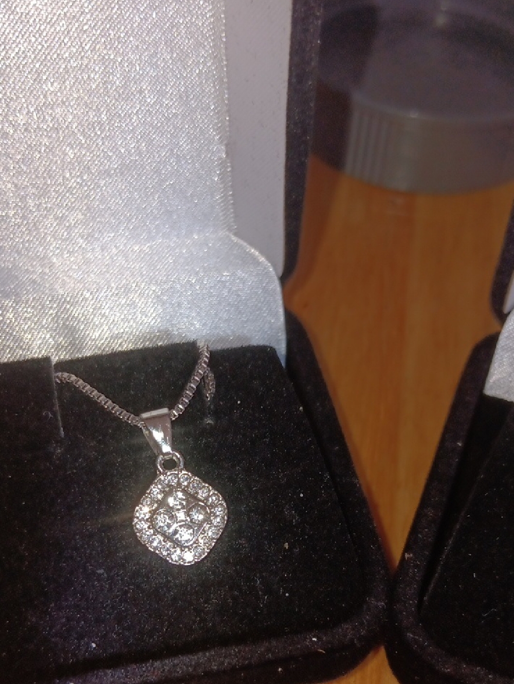 Stainless Steel Set Necklace 16" Ring 8.5 and Earrings LN - Picture 5 of 6